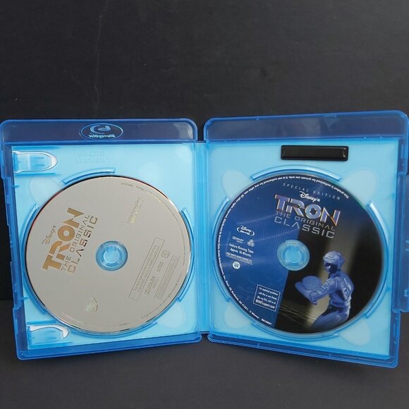 Disney's Tron The Original Classic 2 Disc Blu Ray DVD Case in Good Condition - Picture 3 of 3